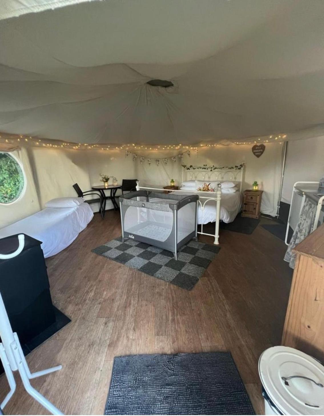 Old Dairy Farm Glamping Hotell Emsworth Exteriör bild